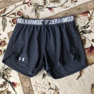 Under Armour Shorts Size: Xs
